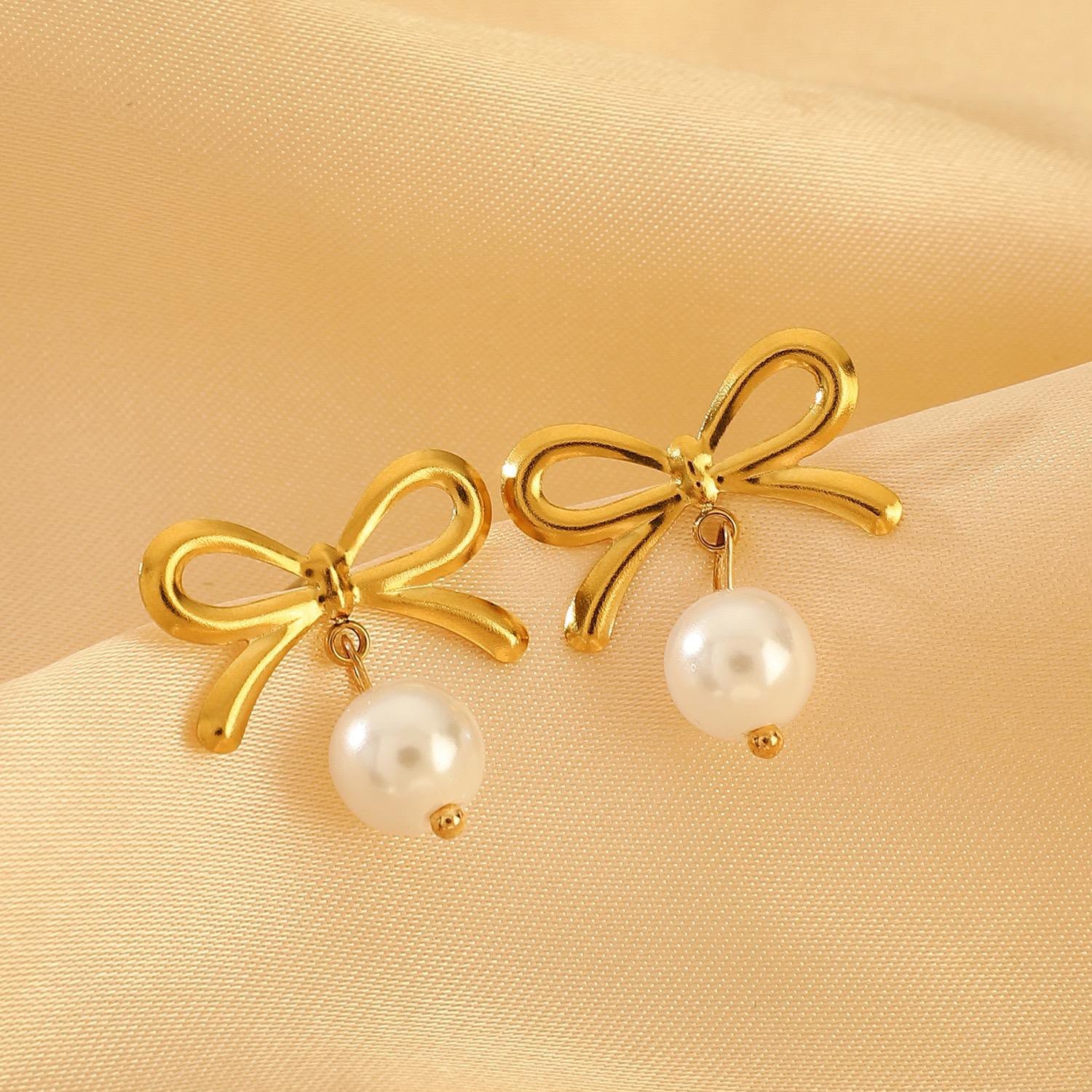 Earring 1