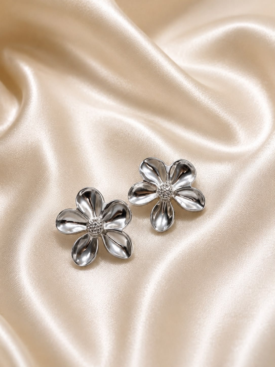 Earring 16