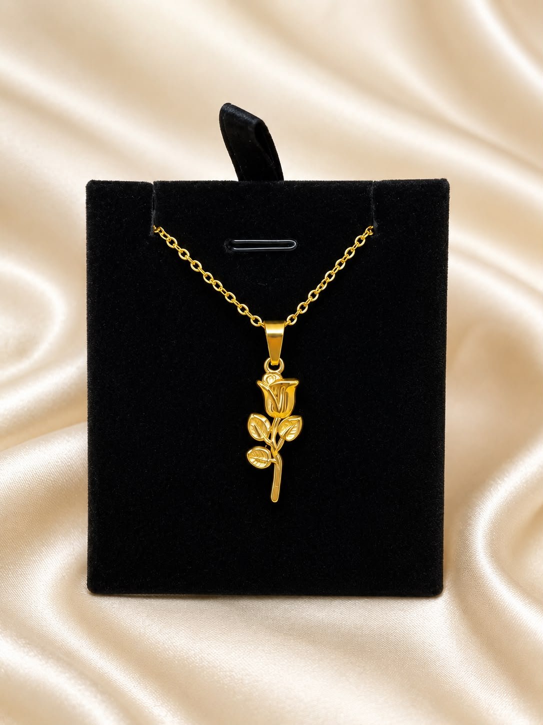 Pendent 12