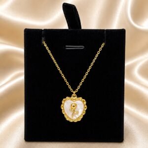 Pendent 17