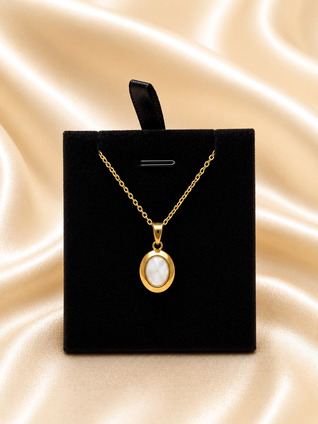 Pendent 8